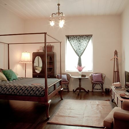 The Asadang Bed And Breakfast Bangkok Extérieur photo