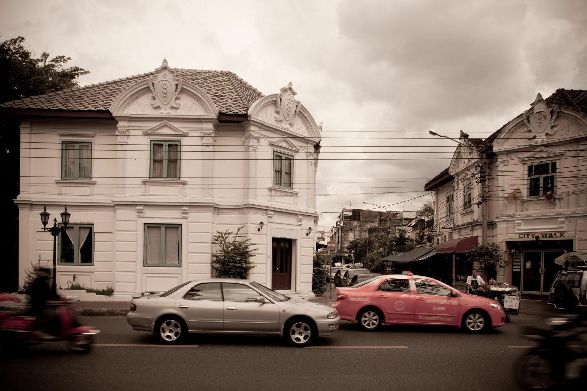 The Asadang Bed And Breakfast Bangkok Extérieur photo